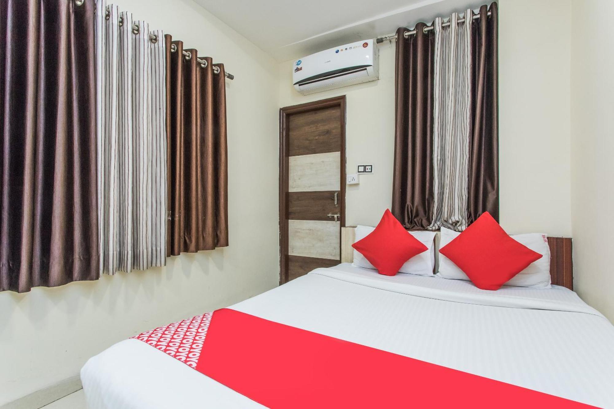 Hotel Mehar Residency 3*