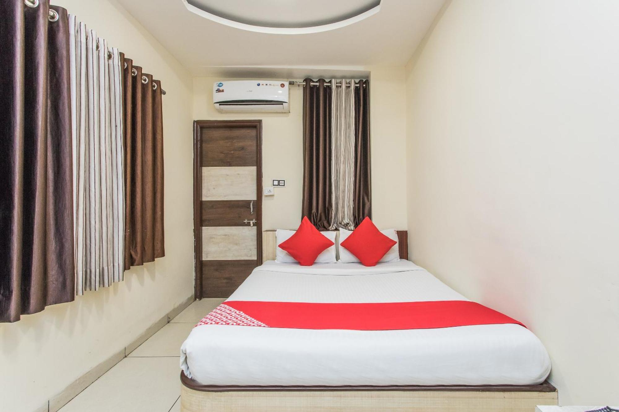 Mehar Residency Hotel 3*