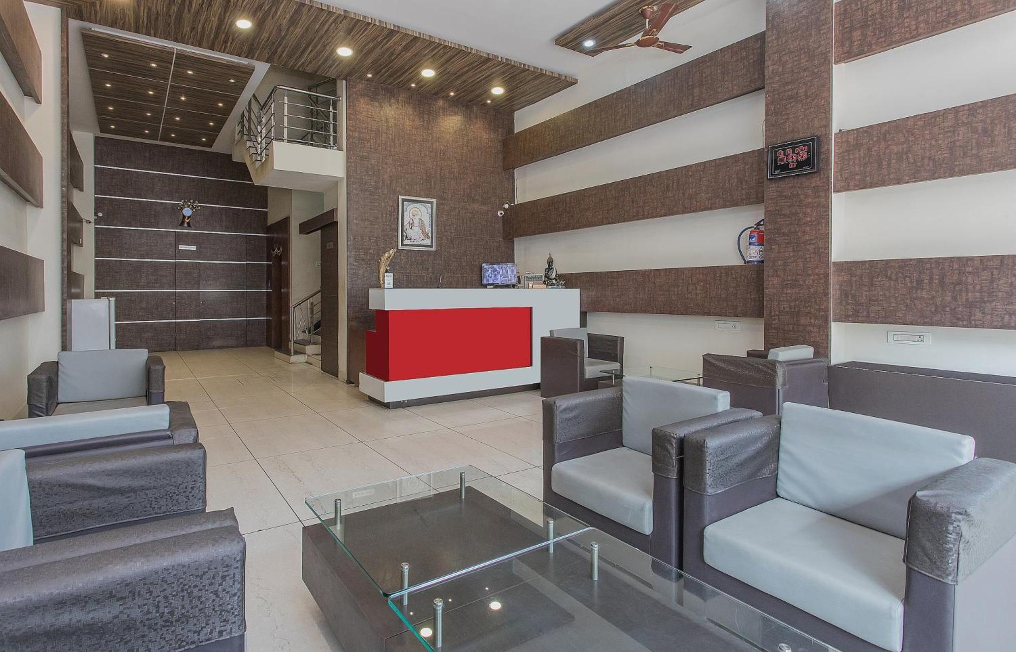 Hotel Mehar Residency 3*